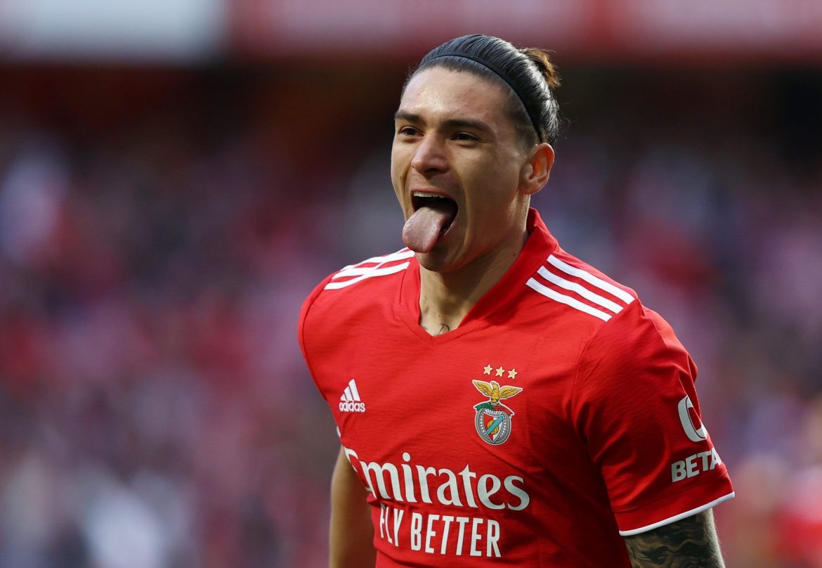 Nunez edges closer to Liverpool move