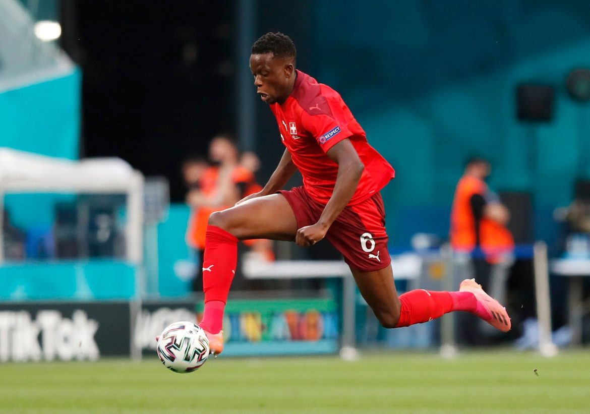 Journo drops update on Zakaria to Man Utd